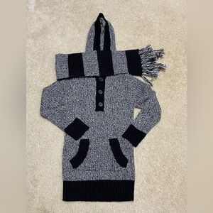 Girl’s - Hoodie Sweater w/ Matching Scarf - Size: Small 7 - 8 Derek Heart